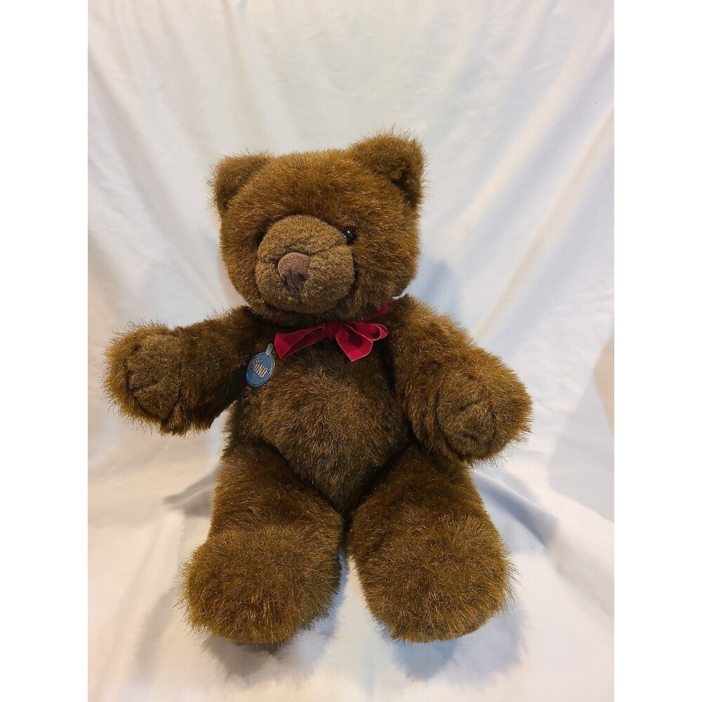 1983 Collector's Classics Limited Edition Gund Plush Bear